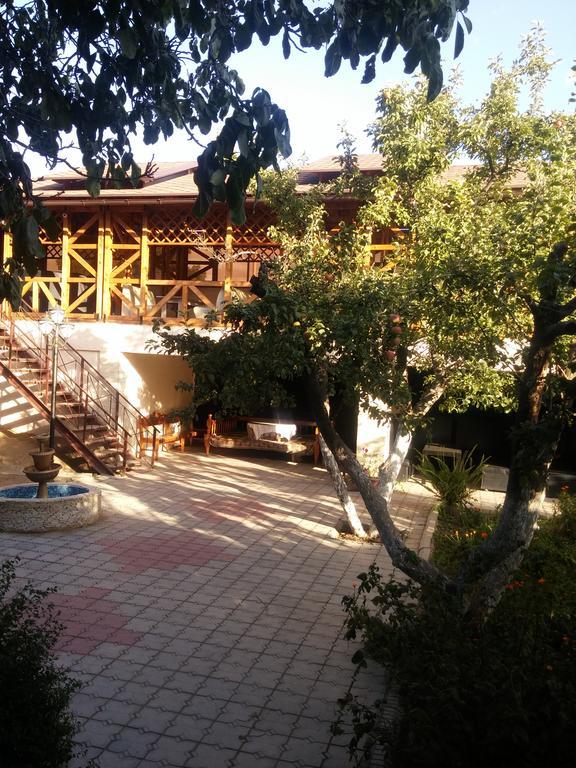 Guest House Albatros Cholpon-Ata Bagian luar foto